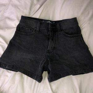 Hollister High-Rise Vintage Short